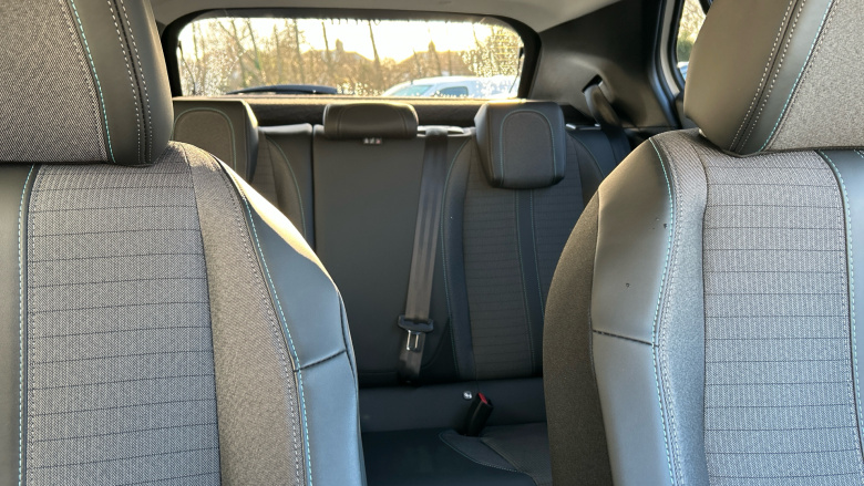 Peugeot 2008 1.2 PureTech 130 Allure Premium 5dr EAT8 Petrol Estate